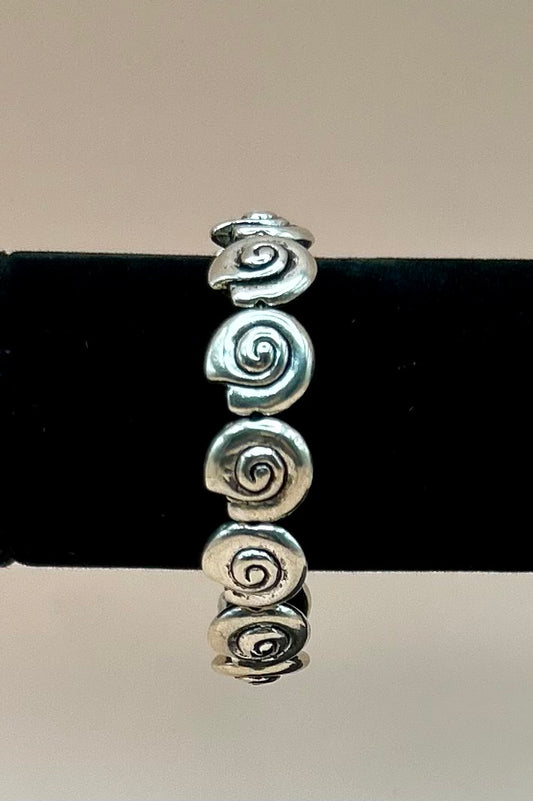 #71 Silver Snail Shell Stretch Bracelet - 6.5in